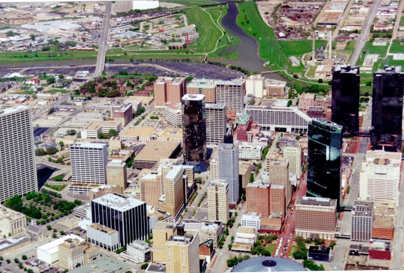Damage of high-rise buildings – Fort Worth Texas (2000)